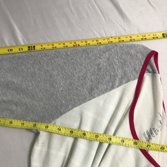 1 E Levi's Cream Stripes Gray Ringer Baseball Tee - Picture 6 of 6